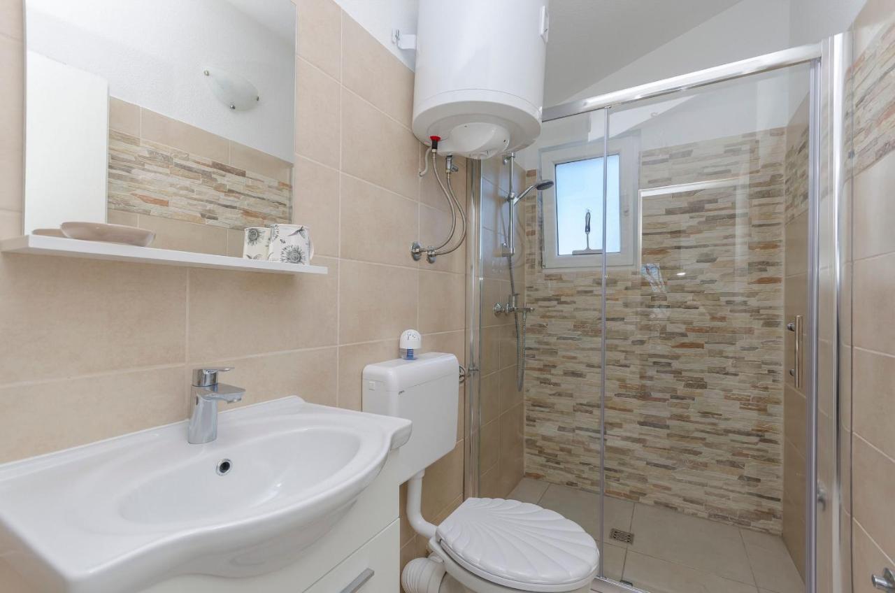 Apartments Snjezana Пировац Екстериор снимка