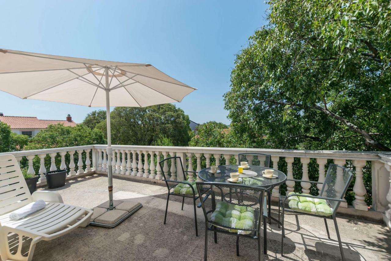 Apartments Snjezana Пировац Екстериор снимка